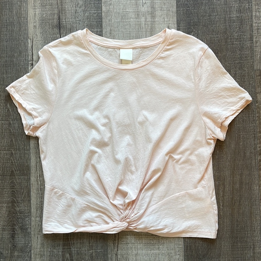 H&M TEE - Picture 2 of 5